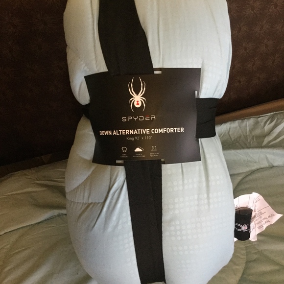 Spyder Bedding Spyder Down Alternative Comforter King Sized Poshmark